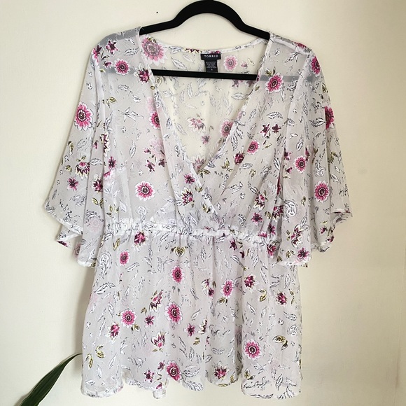 TORRID Tops size0X - Picture 1 of 6